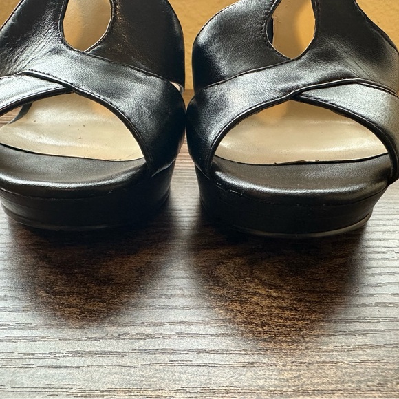 Nine West Platform Strap On Heels - Picture 5 of 9